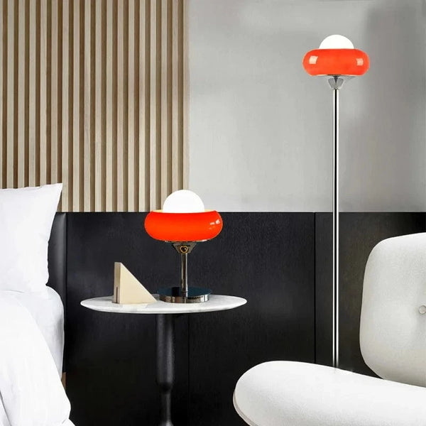 Lampe de table moderne Bauhaus design rétro par Guzzini | Marco Lucetti