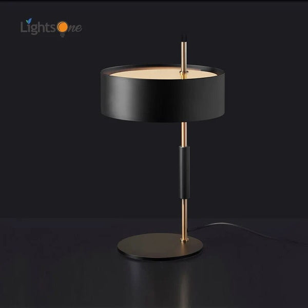 Lampe de table nordique Élégance | Marco Lucetti Lampe de table