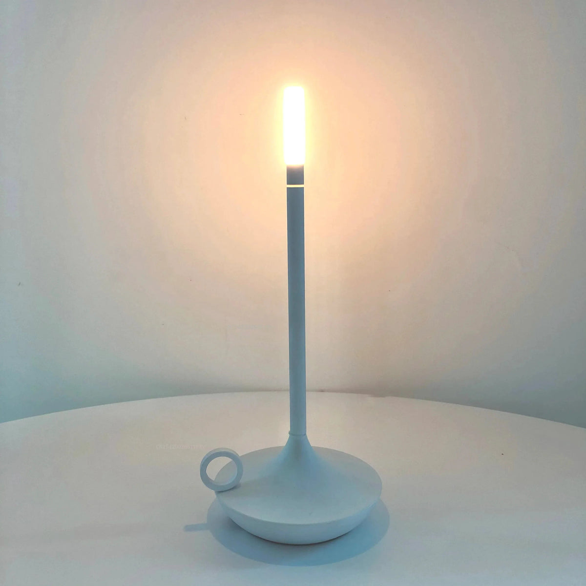 Lampe de table résidentielle LED rechargeable par USB - Ultimate Glow | Marco Lucetti Blanc