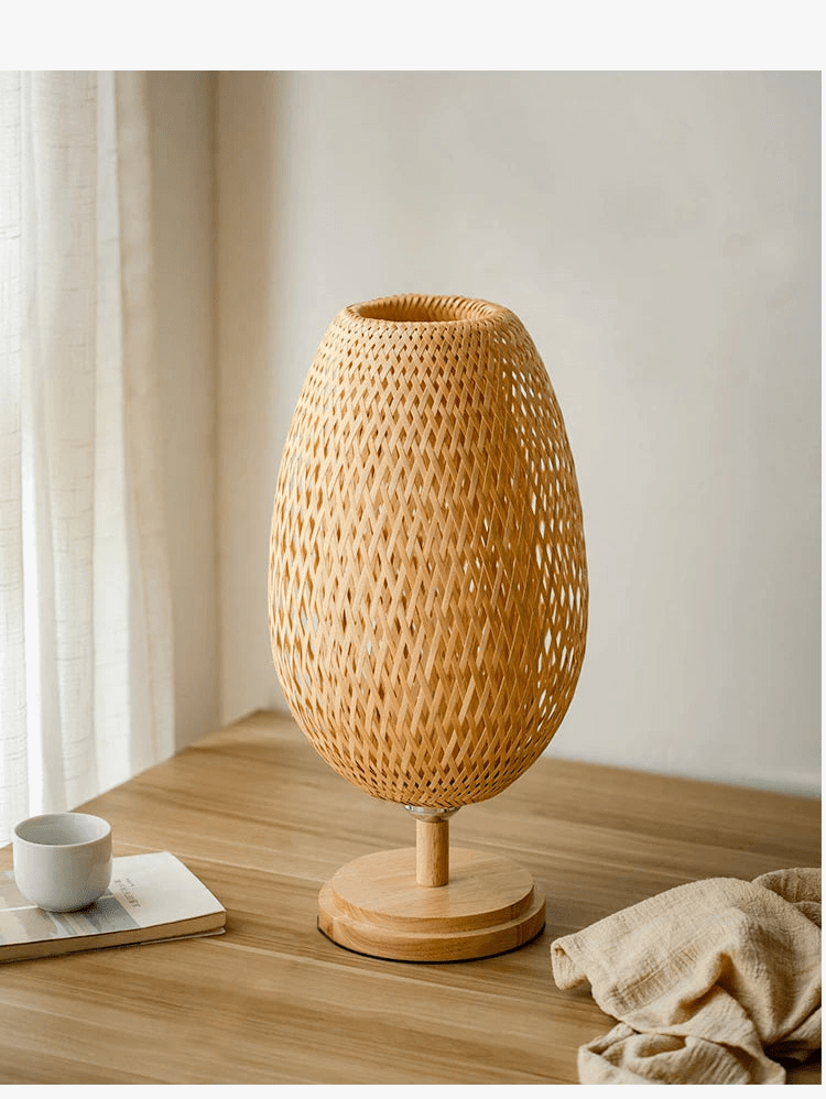 Lampe de Table vintage en rotin et bambou tissée à la main | Marco Lucetti