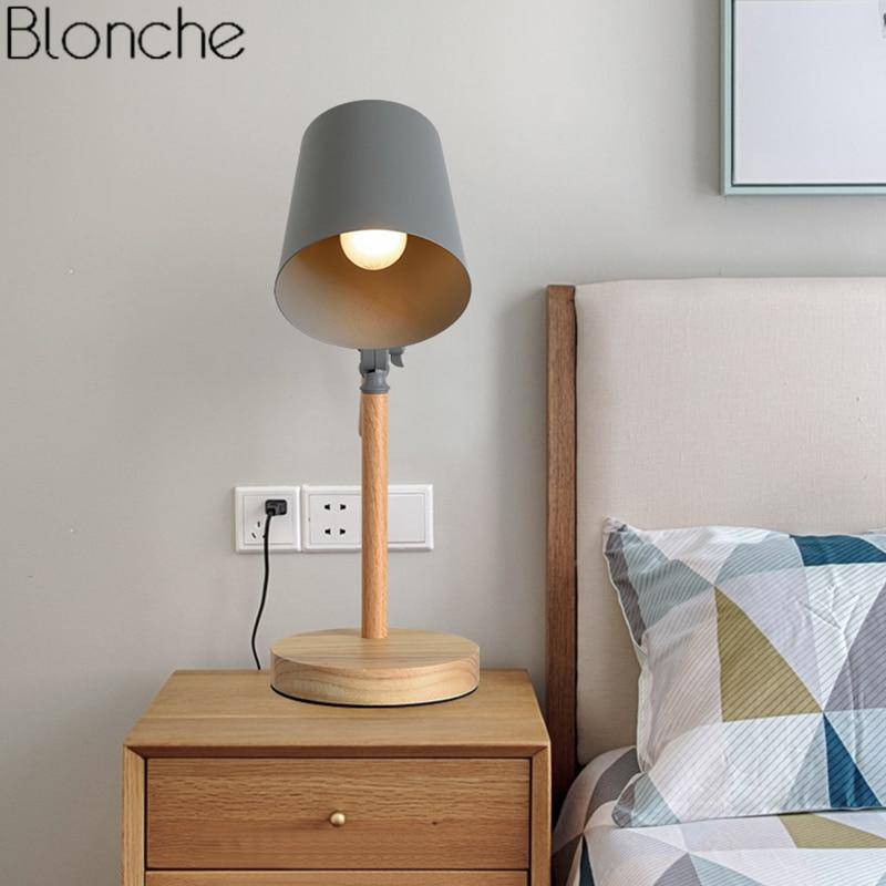 Lampe en bois ajustable : tendance et colorée | Marco Lucetti