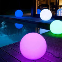 Lampe LED étanche pour jardin : éclairage décoratif extérieur et événementiel | Marco Lucetti Boule LED 20 cm