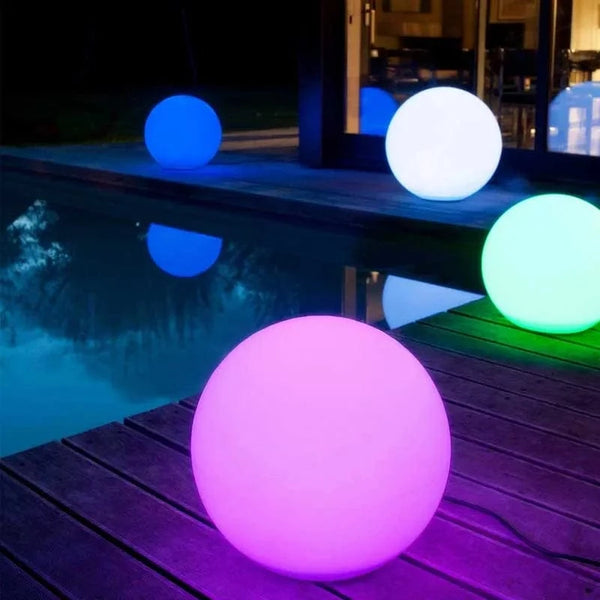 Lampe LED étanche pour jardin : éclairage décoratif extérieur et événementiel | Marco Lucetti Boule LED 20 cm