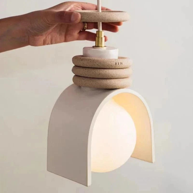 Lampe LED Suspendue Créative en Résine avec Cordon Réglable pour Intérieur - Éclairage Élégant | Marco Lucetti