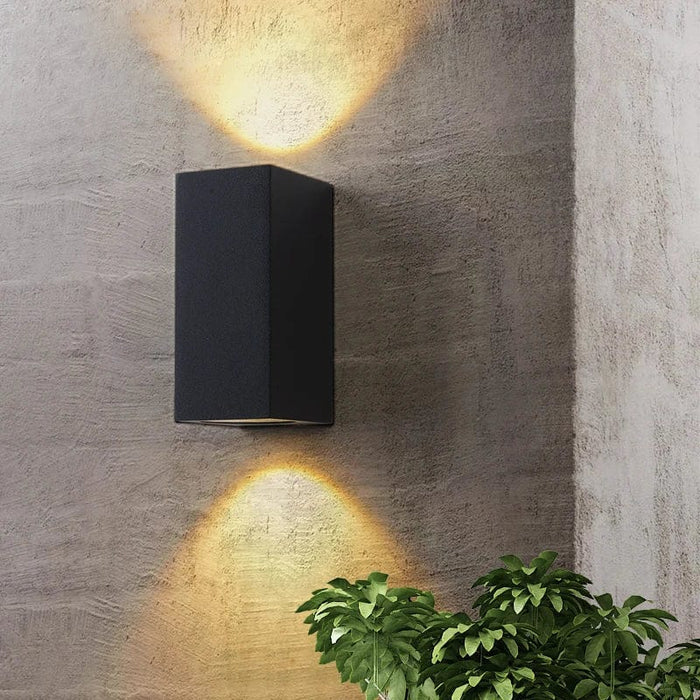 Lampe murale extérieure étanche pour porche moderne et balcon, IP54 | Marco Lucetti