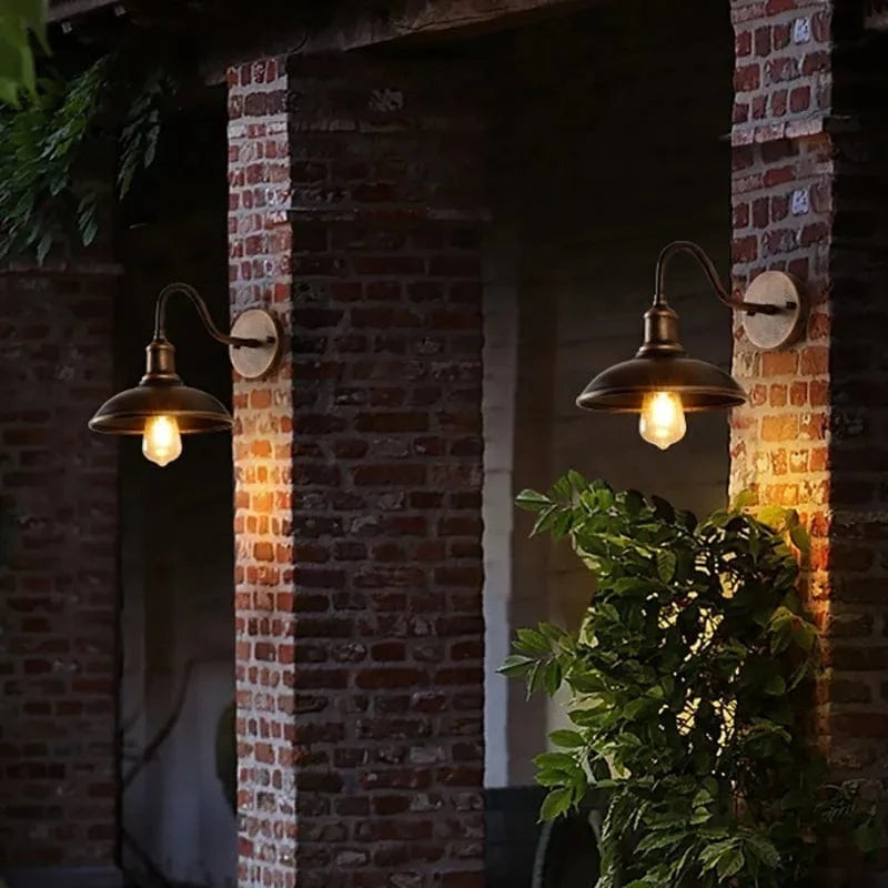Lampe murale extérieure vintage étanche pour balcon et jardin - Style industriel, douille E27 | Marco Lucetti