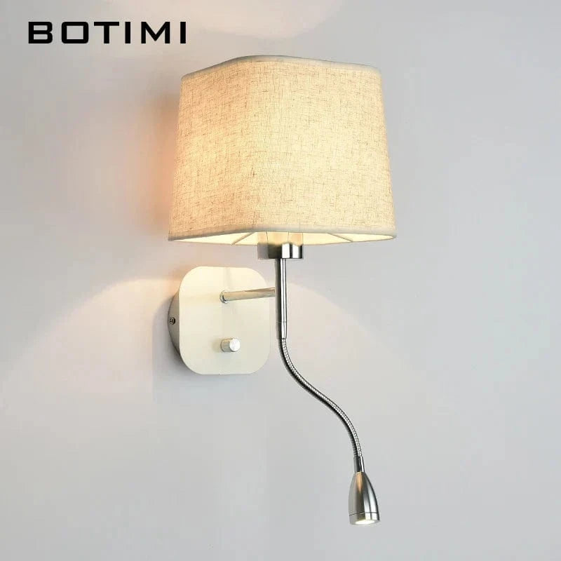 Lampe murale LED élégante avec abat-jour en tissu et liseuse | Marco Lucetti