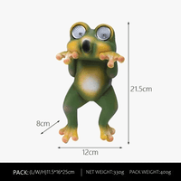 Lampe solaire de jardin grenouille coquine studieuse en résine avec Led Bub lumière waterproof | Marco Lucetti