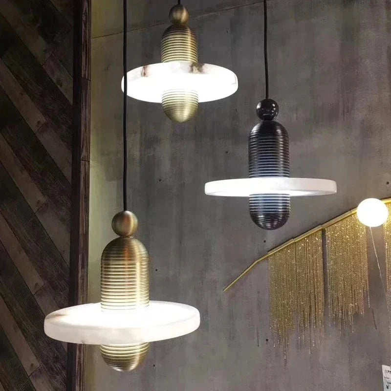 Lampe suspendue en marbre et aluminium avec cordon réglable à LED | Marco Lucetti