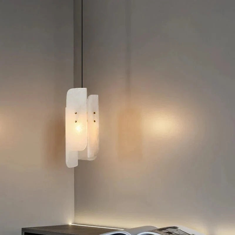 Lampe suspendue en marbre "Marble Glow" avec fil de cuivre réglable | Marco Lucetti