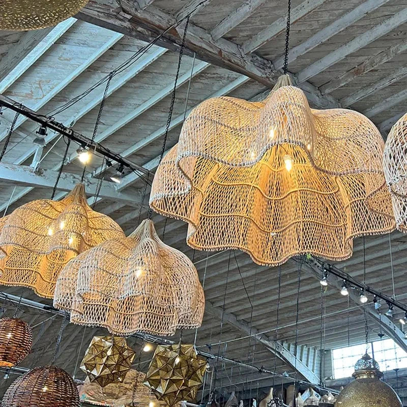 Lampe Suspendue en Rotin Pétales pour Salon et Cuisine | Marco Lucetti