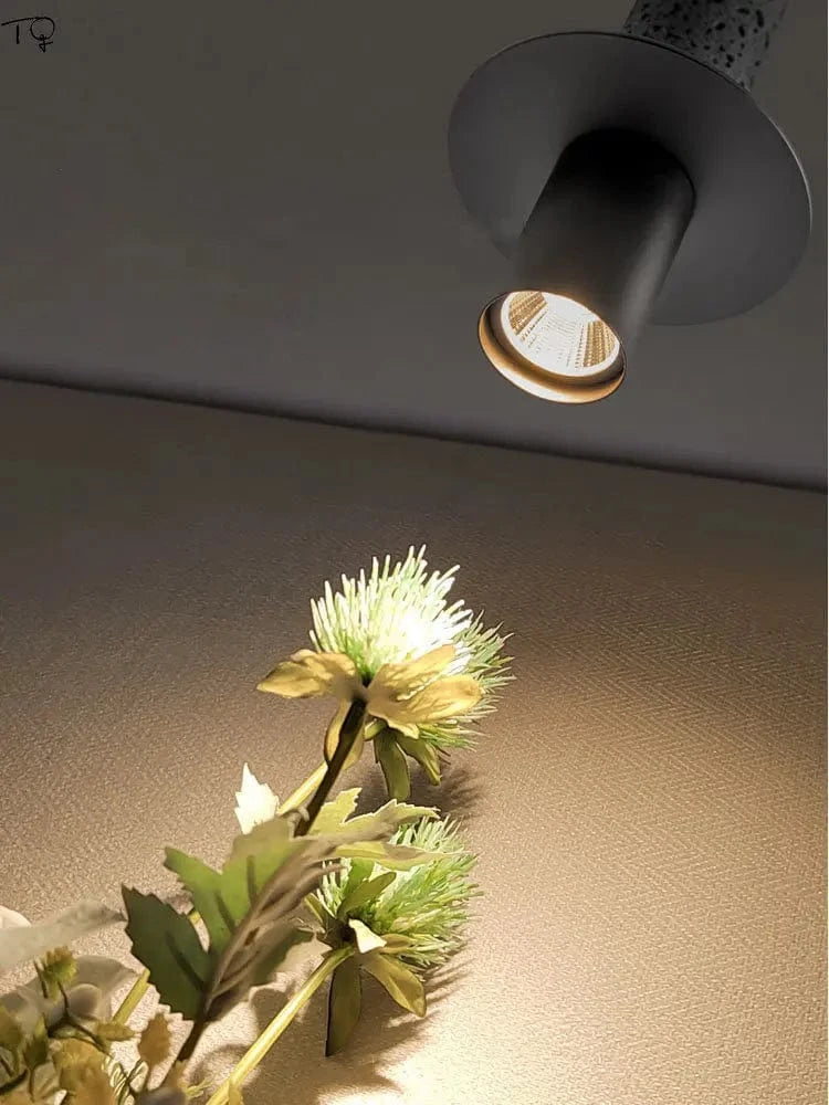 Lampe suspendue exclusive en pierre avec trou noir - Parfaite pour bar ou studio | Marco Lucetti