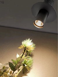 Lampe suspendue exclusive en pierre avec trou noir - Parfaite pour bar ou studio | Marco Lucetti