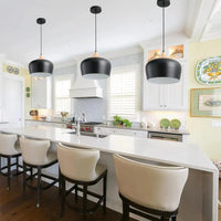 Lampe suspendue nordique en bois massif avec abat-jour en aluminium | Marco Lucetti