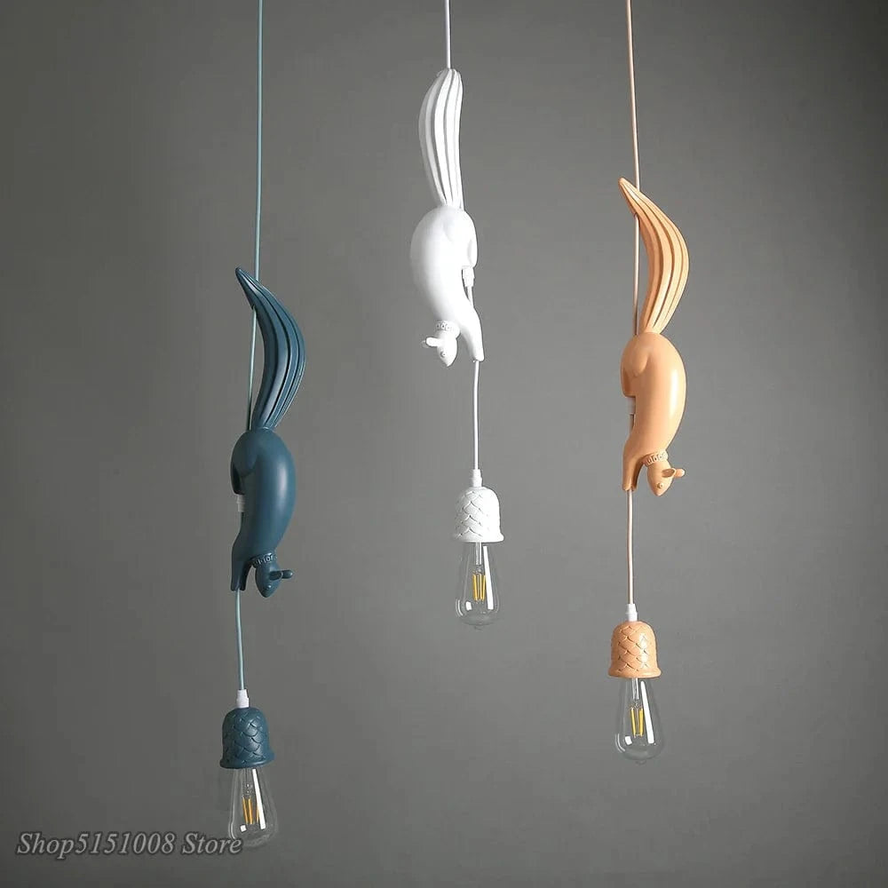 Lampe Suspension Résine Écureuil Nordique LED Loft Décoratif - Éclairage Authentique | Marco Lucetti