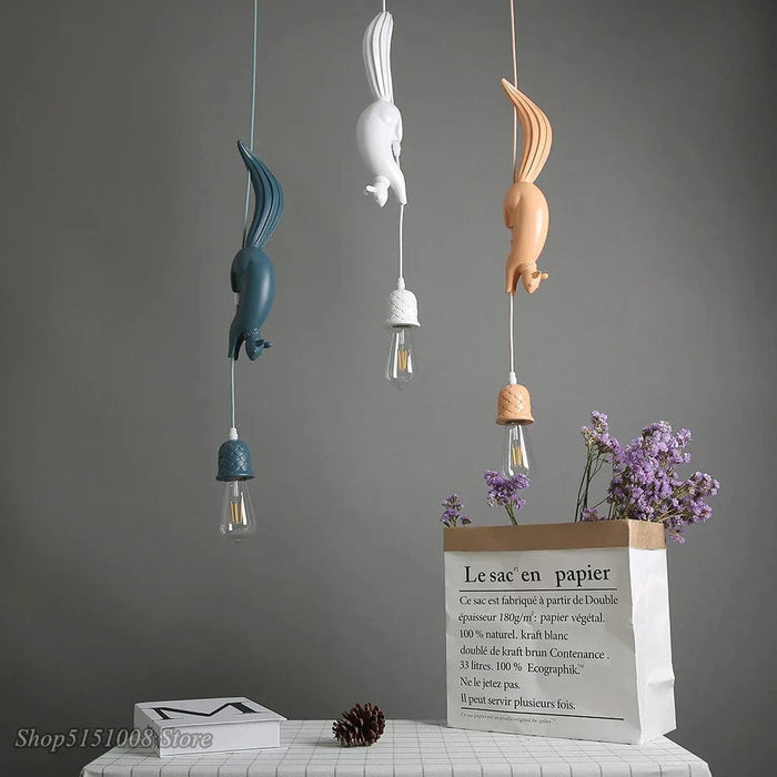 Lampe Suspension Résine Écureuil Nordique LED Loft Décoratif - Éclairage Authentique | Marco Lucetti