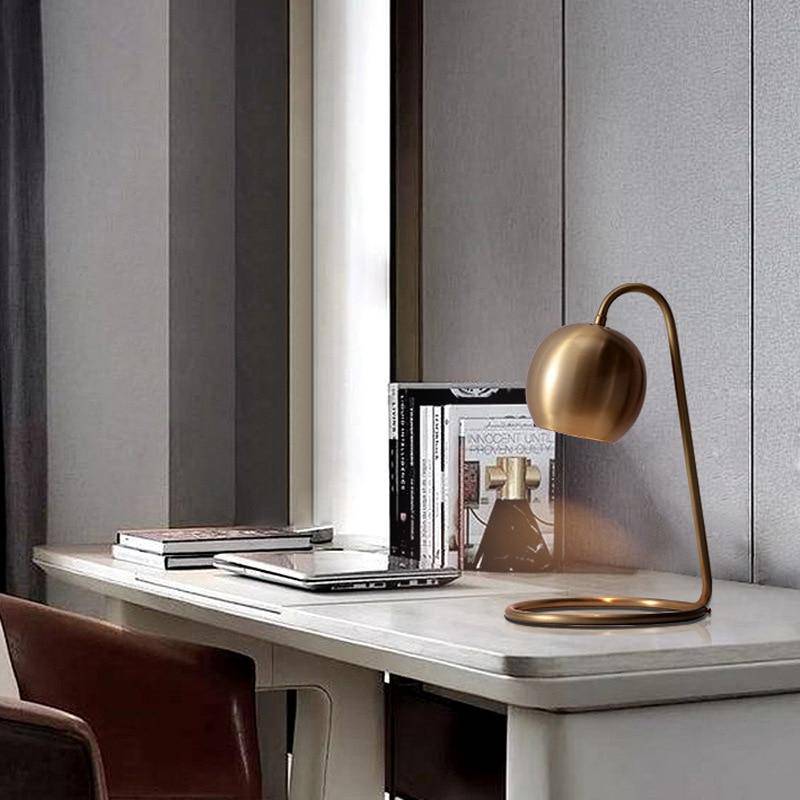 Lampes à poser dorées LED design | Marco Lucetti