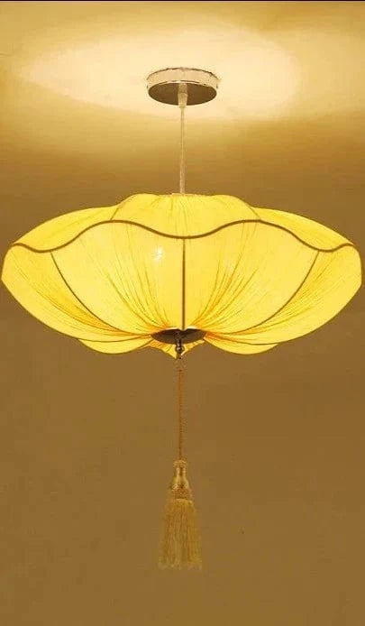 Lanterne chinoise en tissu suspendue, artisanale. | Marco Lucetti Jaune clair / Diamètre 40cm / Blanc froid