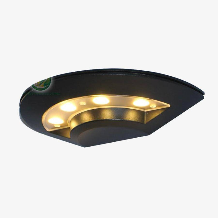 Luminaire LED Demi-Cercle Noir Incliné | Marco Lucetti
