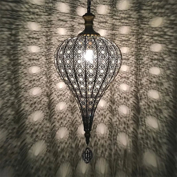 Luminaire Suspendu d'Inspiration Sud-Est Asiatique | Marco Lucetti