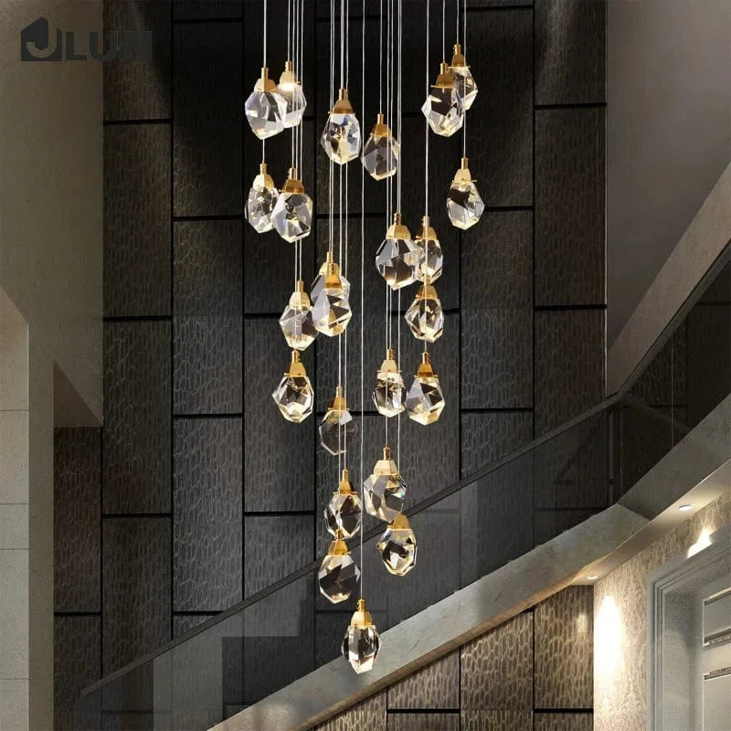 Lustre de luxe en cristal de diamant pour grand salon escalier | Marco Lucetti