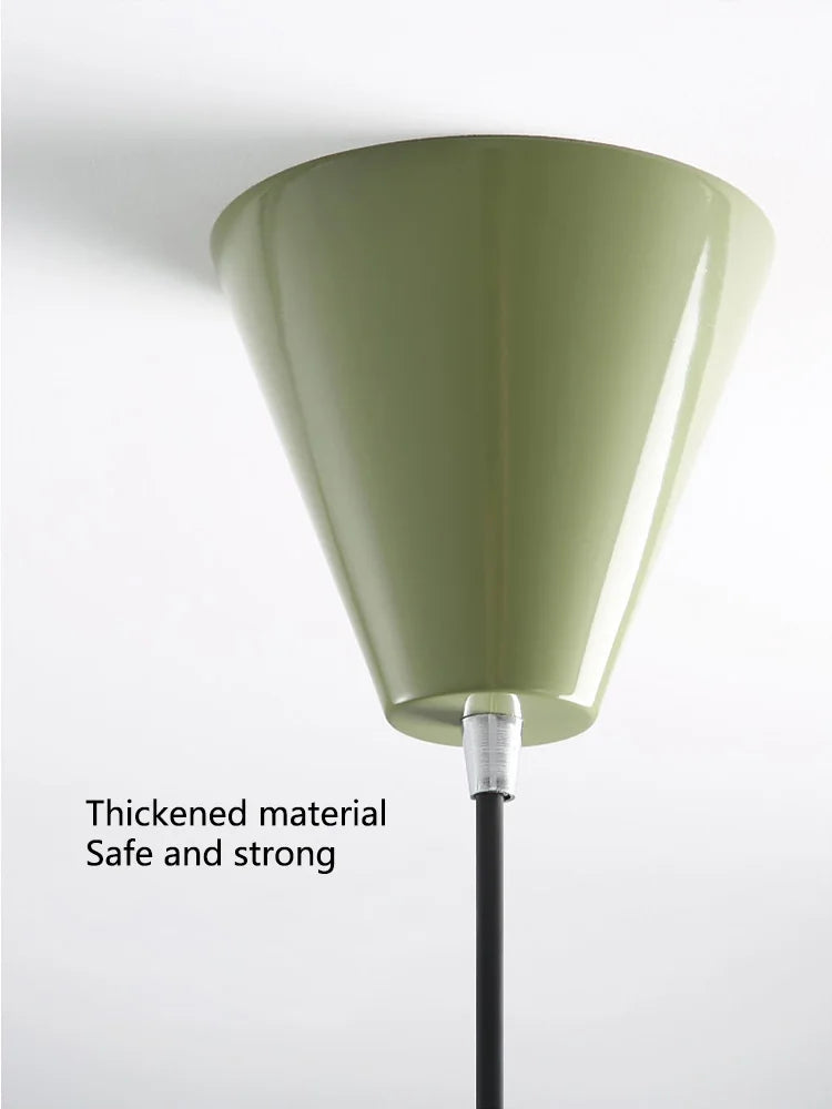 Lustre de restaurant style crème ovni - Élégance moderniste