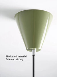 Lustre de restaurant style crème ovni - Élégance moderniste | Marco Lucetti