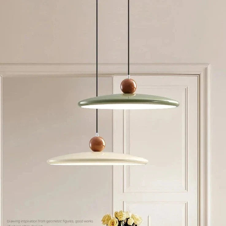 Lustre de restaurant style crème ovni - Élégance moderniste | Marco Lucetti