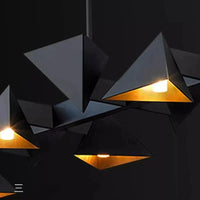 Lustre design moderne en métal noir pour un intérieur sophistiqué | Marco Lucetti