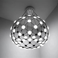 Lustre design Postmoderne Créatif Noir Et Blanc - Édition Limitée Pièces D'échecs | Marco Lucetti