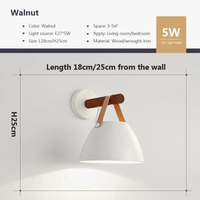 Lustre en bois nordique pour salon avec ampoule E27 | Marco Lucetti