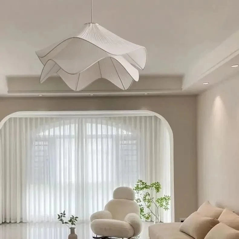 Lustre en tissu plissé nordique : simplicité et confort | Marco Lucetti