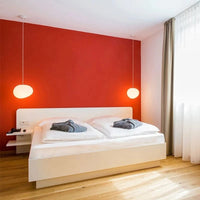 Lustre Gregg Pebble: Élégance Nordique en Verre Suspendu | Marco Lucetti