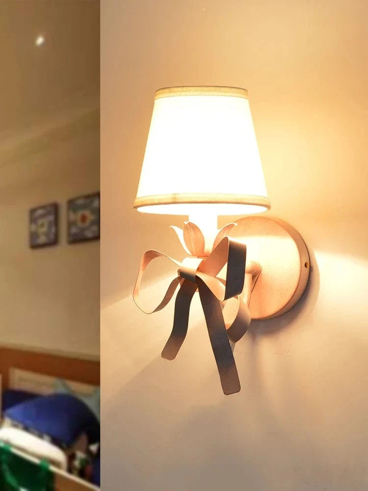 Lustre LED "EuroGlow" avec ruban et arc décoratif | Marco Lucetti