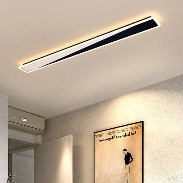 Lustre Minimaliste Nordique avec Bande Longue et Touche Créative | Marco Lucetti