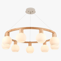 Lustre moderne en bois massif pour restaurant | Marco Lucetti