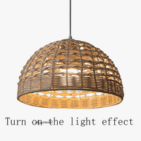 Lustre moderne en rotin artisanal