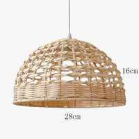 Lustre moderne en rotin artisanal