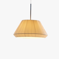 Lustre nordique en tissu moderne avec suspension chaleureuse et minimaliste | Marco Lucetti