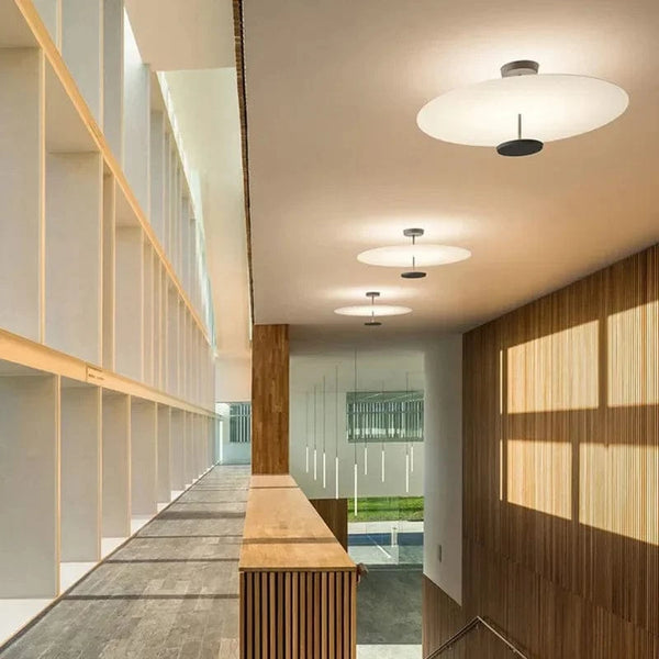 Lustre nordique minimaliste en acrylique pour une décoration intérieure sophistiquée | Marco Lucetti