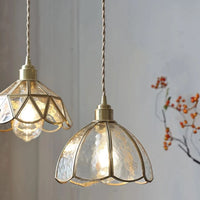 Lustre rétro en cuivre avec abat-jour en verre artisanal | Marco Lucetti