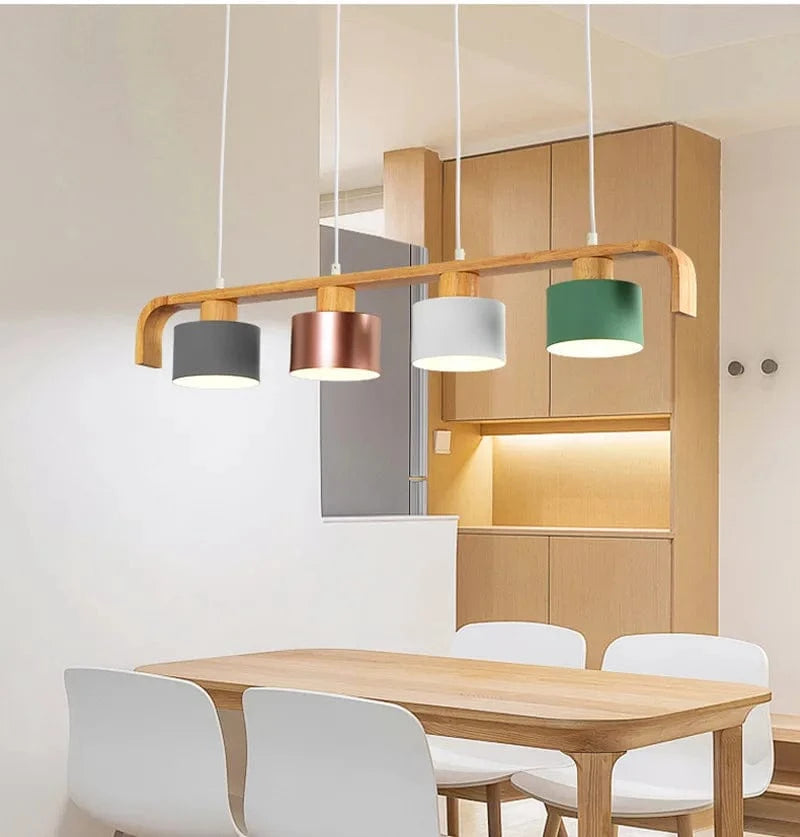 Lustre suspendu en bois et métal avec abat-jour nordique LED - Décoration intérieure maison et restaurant | Marco Lucetti