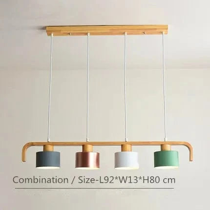 Lustre suspendu en bois et métal avec abat-jour nordique LED - Décoration intérieure maison et restaurant | Marco Lucetti Quatre 4 têtes