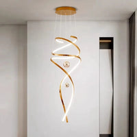 Lustre Suspension Nordique pour un Éclairage Intérieur de Salon | Marco Lucetti