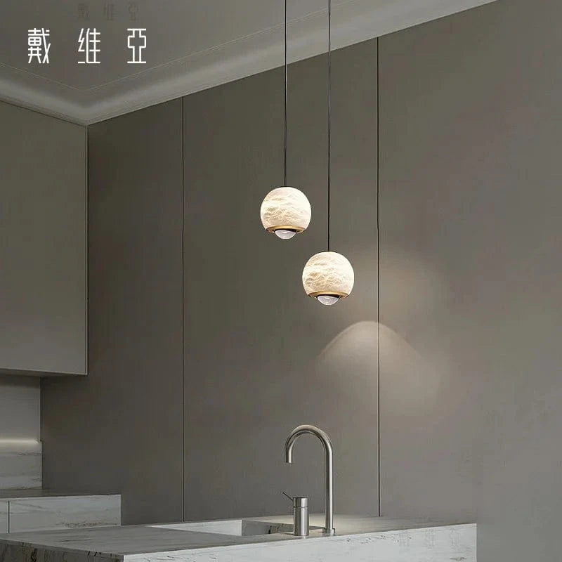 Lustres en marbre élégants pour une salle à manger contemporaine | Marco Lucetti