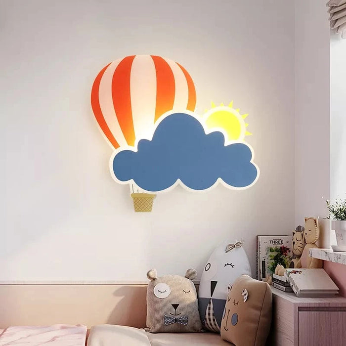 Nuage de ballons chauds pour le chevet des enfants - École Maternelle | Marco Lucetti