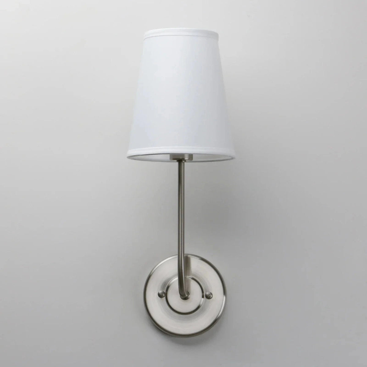 Phansthy - Applique murale industrielle classique à entonnoir évasé | Marco Lucetti Brossé / Chine