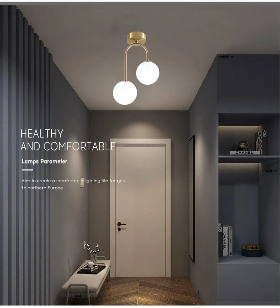 Plafonnier boule en acrylique pour divers espaces - Élégance et modernité | Marco Lucetti