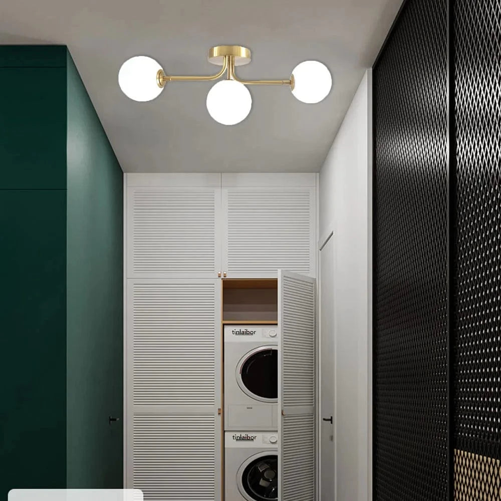 Plafonnier boule en acrylique pour divers espaces - Élégance et modernité | Marco Lucetti