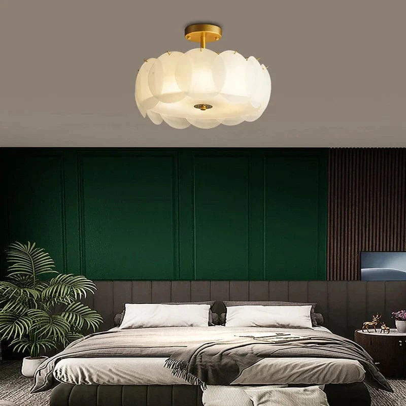 Plafonnier en verre dépoli pour une décoration lumineuse | Marco Lucetti